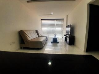 5F - Amplio Apartamento 5F con Balcón, Cocina Completa, TV de 50" con Netflix y Dos Sofás Cama - Santa Cruz de la Sierra - 2