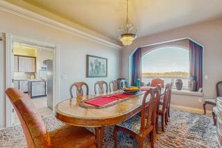 Riverfront House - 3