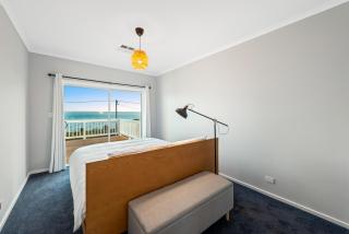 Seven by the Sea - Kingscote - 3