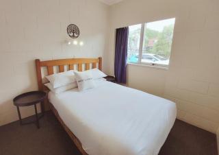 Spacious Claudelands 2-Bed Apartment with Parking - Hamilton - 2