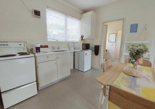 Cozy Ground-Floor 2-Bed Apartment in Claudelands - Hamilton - 7