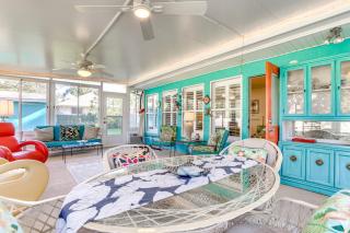 Englewood Bungalow 1 Mi to Beach Pets Welcome! - Englewood - 4