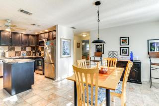 Englewood Bungalow 1 Mi to Beach Pets Welcome! - Englewood - 8