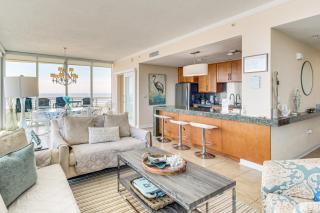 Walk to Beach Luxury Biloxi Condo with Pool Access! - Biloxi - 6
