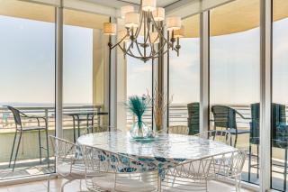 Walk to Beach Luxury Biloxi Condo with Pool Access! - Biloxi - 4