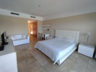 Sotogrande spacious beachfront studio - 7