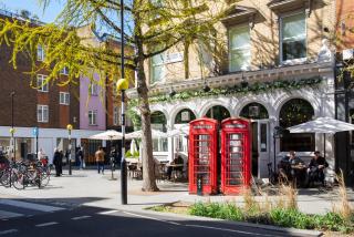Serene Private Townhouse with AC & Balcony For 6 - Londra - 8