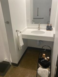 Chic 1BR In the Heart of It All - Aurora - 7