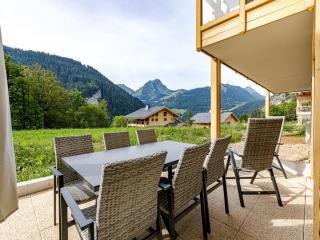 Sunny Terrace & Ski Access - 6