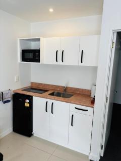 Bush Inn Court Motel - 5