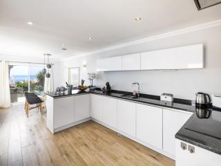 Apartment overlooking Benagil Beach with pool - Benagil - 7