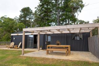 The Little Black House - Main Ridge - 9