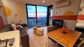 1BR Sunset Glow Central Retreat! Free Tram Zone - 2