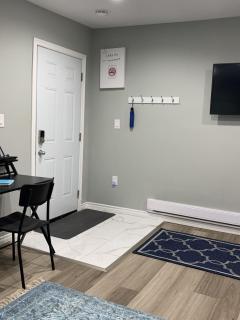 2BR House - Quiet Getaway - Windsor - 1