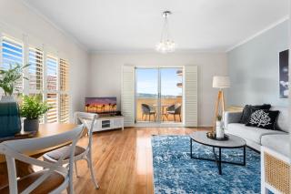 Bright 2-Bed Unit with Parking by the Beach - Sídney - 6