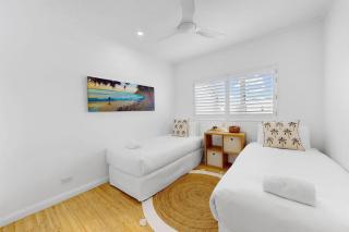 19 Colonial - Noosaville - 1