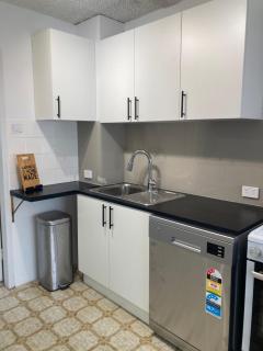 A Beach front Apartment - Batehaven - 7
