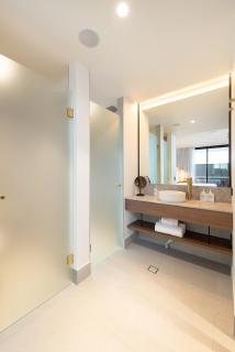 The George - 3