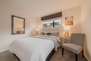 Bright City Base - 1Bed Kitchen Outdoor Space - Christchurch - 7