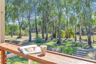 Paro's Landing - Riverfront Holiday Home Echuca - 6