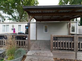 Chalet in Renesse near Sandy Beaches - 4