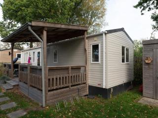 Chalet Stay with Parking Access - Renesse - 1