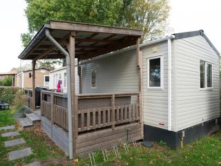 Chalet Stay with Parking Access - Renesse - 3