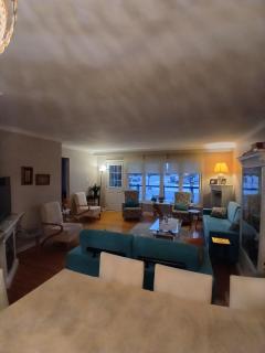 Cozy Apartment with a spacious backyard in the Ravine - Toronto - 9