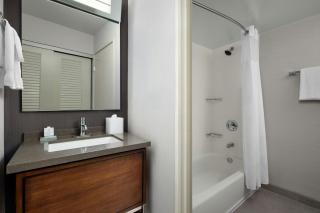 Courtyard by Marriott Stockton - 1