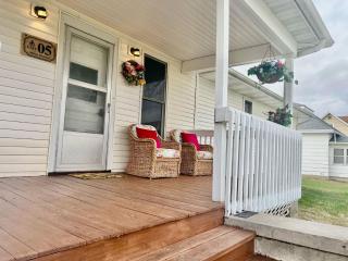 Mixon Villa-Laurel - - 9