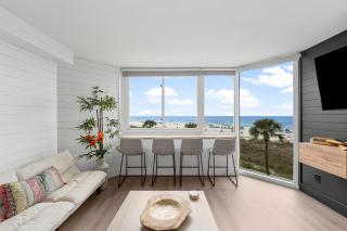 FANTASTIC FULLY RENOVATED Beach Front Condo - Incredible View - Top of the Gulf 321 - Panama City Beach - 7