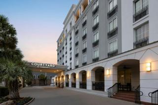 Courtyard by Marriott Charleston Historic District - Charleston - 9