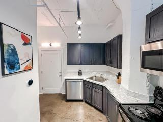 Sleepover Charming 1BD 1BA Wichita Lofts - Wichita - 2