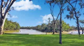 15 at Highview-Echuca Holiday Homes - Moama - 6