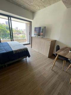 Apartamento con vista y aire acondicionado cerca a El Tesoro - Medellín - 3