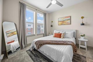 Serene Frisco Apt with Pool and Gym - 7
