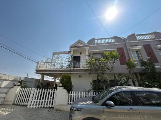 MYSA Luxurious Homestay near Airport Bhopal - Bhopal - 5