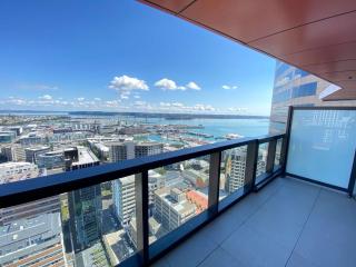 Gorgeous Seaview and Harbour View 2 BDR 2 BTH Apartment - Auckland - 9