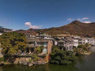 Dali Shuanglang Xianguoan Hidden Sea View Art Hotel - 4