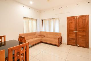 Marina Rosh Inn - Alappuzha - 3