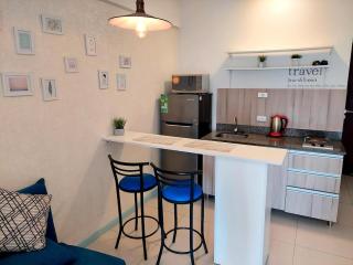 Agradable departamento zona Equipetrol - El Pari - 2