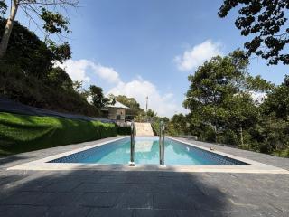 Eco Hills Private Pool Villa - Munnar - 9