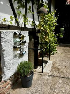 Charming apartment in historic half-timbered house - Großwallstadt - 9
