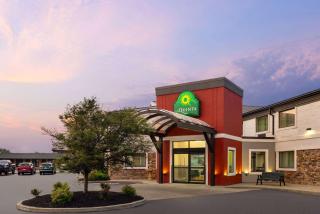 La Quinta Inn by Wyndham Buffalo Airport - Williamsville - 7