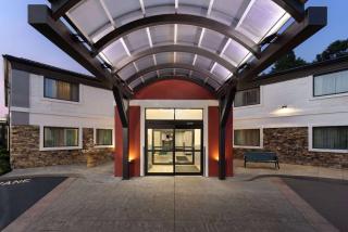 La Quinta Inn by Wyndham Buffalo Airport - Williamsville - 5