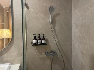 Elegant 2BR 2Baths apt in Historic Building - Ho Chi Minh City - 7