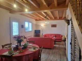 Gîte 4 pers, terrasse & jardin, près des Bois Noirs - FR-1-496-348 - Saint-Priest-la-Prugne - 5