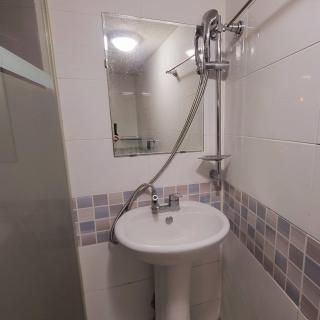 2U Hostel - 8