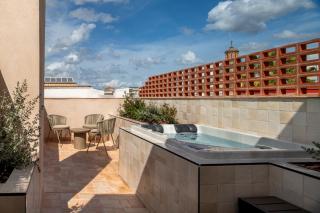 Magno Apartments Clavellinas - Pool and Parking - Sevilla - 4