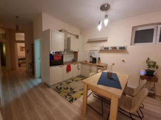 Horațiu's Crib - Braşov - 6
